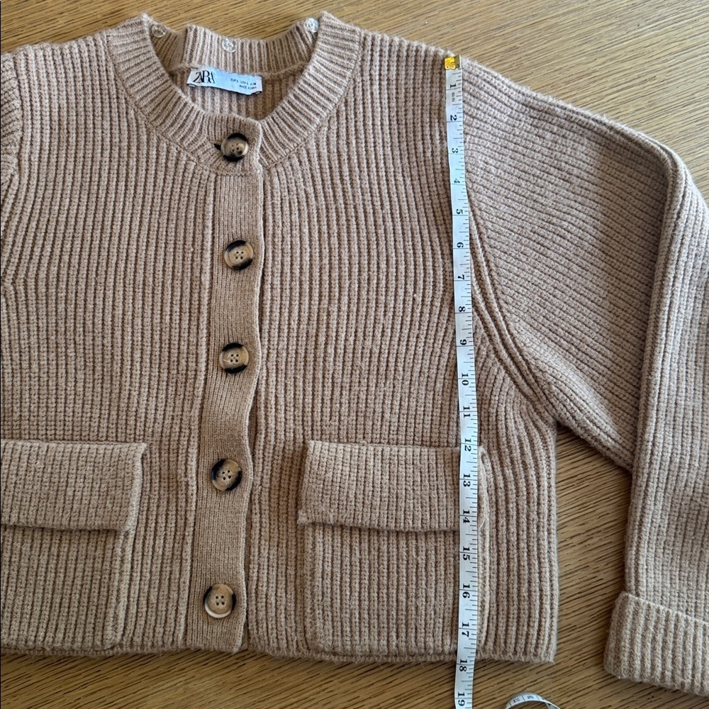 Zara Neutral Ribbed Button-Front Cardigan in Light Beige - Picture 5 of 6